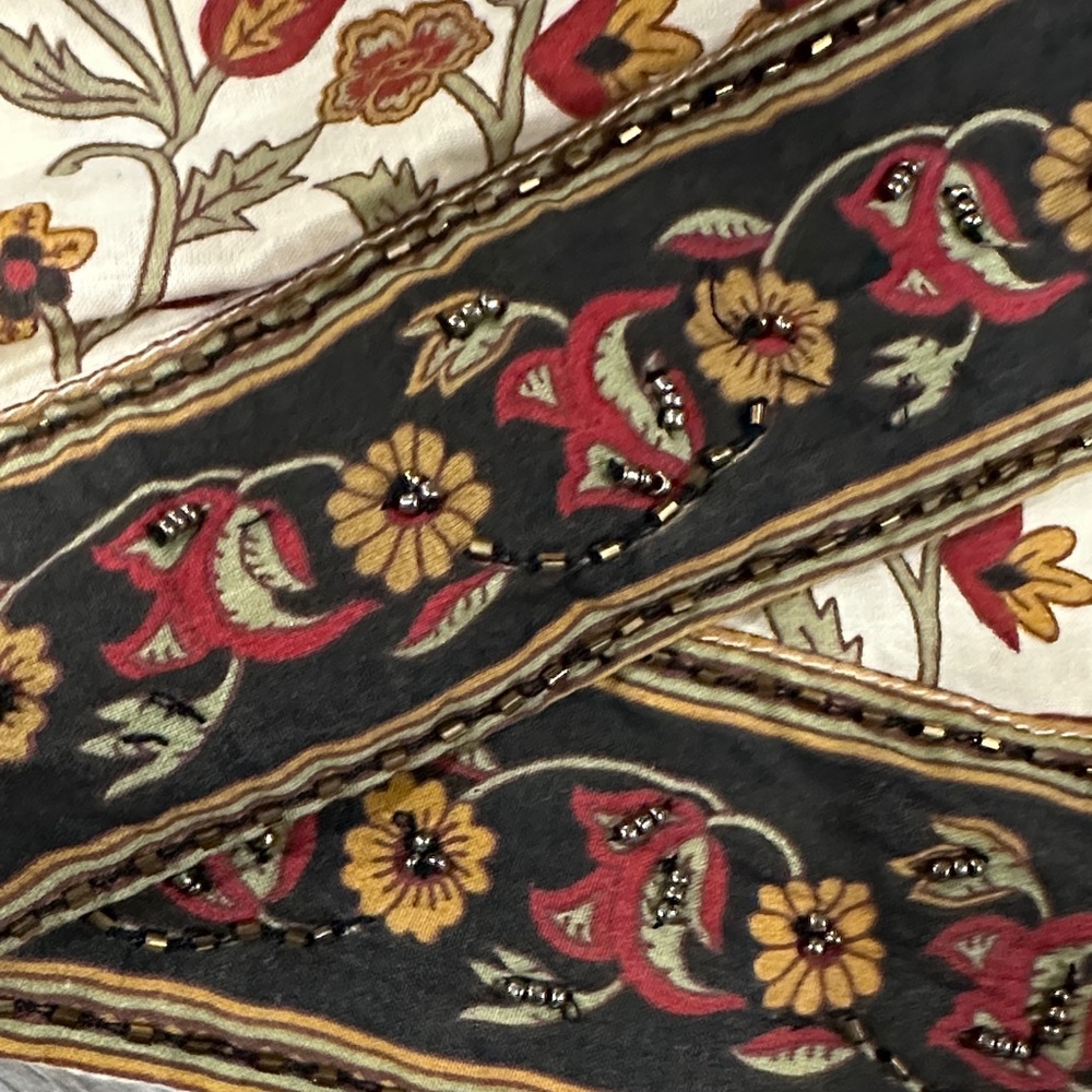 Zara Paisley Mini Skirt W/Beaded Edge- Cream and Red - Picture 3 of 4